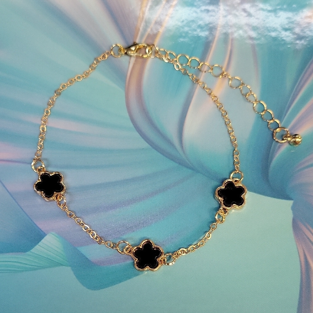 Gold Tone Black Flower 8"+2.5" Ext Bracelet